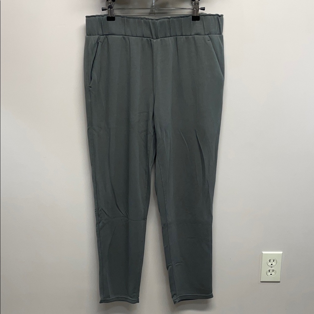 32 Degrees Lightweight No Drawstring Elastic Waist Pull On Pant Balsam Green M